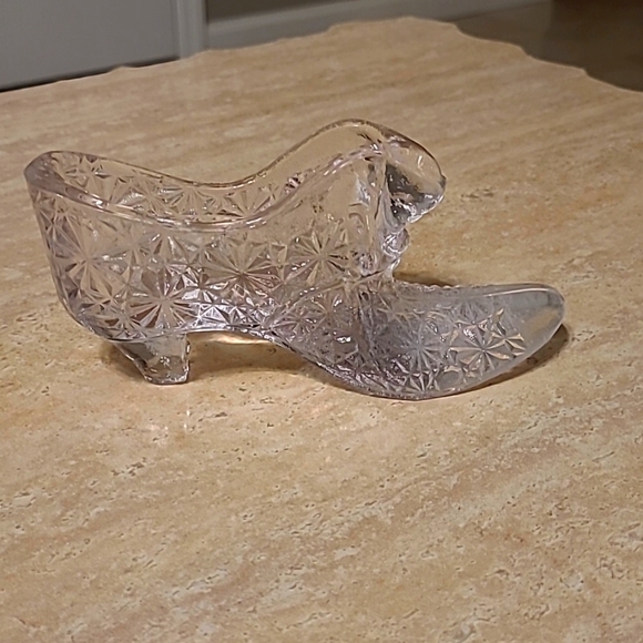 Glass Slipper/Shoe Clear - Picture 1 of 6